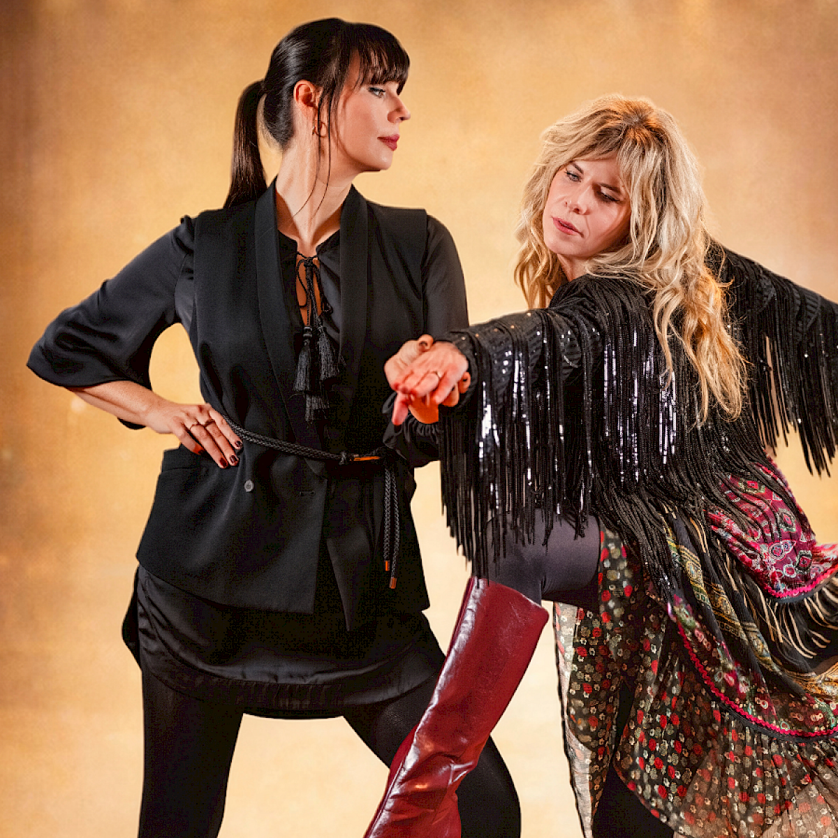 50 years of rumours, Blackbird x EMMELY DE WILT