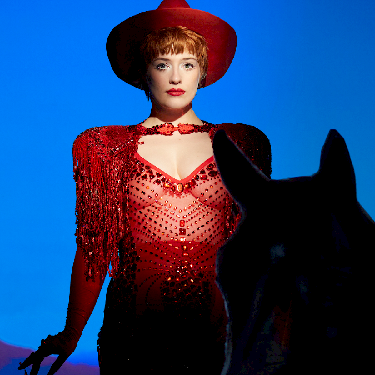 Valentina Tóth, Revue Revanche